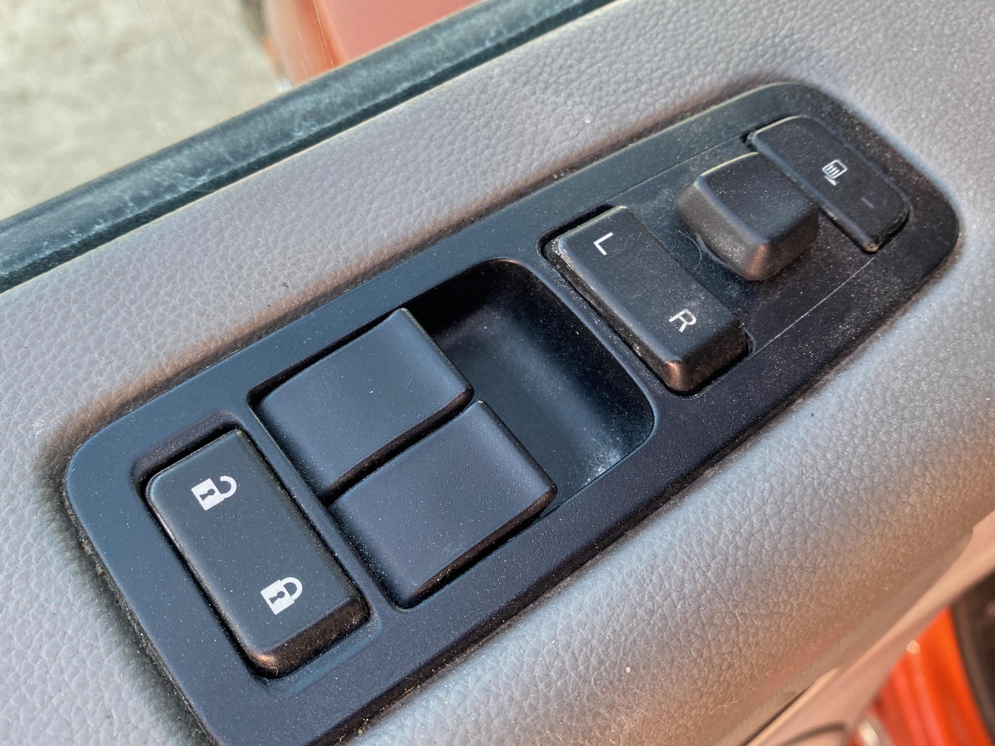 2020 PETERBILT 579 - Image 22